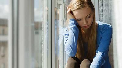  چرا از خانواده ام متنفرم؟ ۵ دلیل رایج + راهکارهای عملی
