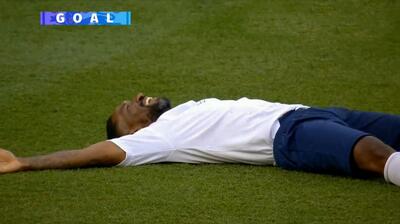  گل سوم منتخب انگلیس به منتخب جهان (دبل جرمین دفو)