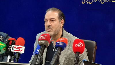  رییسی: هیچ‌کس حریف صنعت دخانیات و خودروسازی نیست