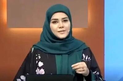  حرکت عجیب مجری تلویزیون روی آنتن زنده صداوسیما!