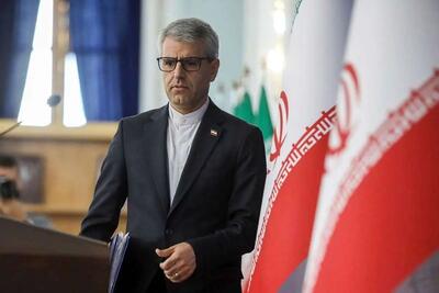  سخنگوی وزارت خارجه: بیانیه اروپا در محکومیت ایران برای اعمال حق دفاع از خود در برابر حملات آمریکا با مبدا یک کشور همسایه جنوبی خلیج فارس، مثال آشکار رویکرد دوگانه است/ هدف قرار دادن مبادی و امکاناتی که برای تجاوز نظامی علیه ایران مورد استفاده قرار می‌گیرد، قانونی است