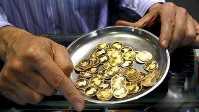  طلای ۱۸ عیار امروز چقدر گران شد؟ | جهش قیمت دلار؛ بازار طلا را صعودی کرد | آخرین قیمت طلا، انواع سکه و دلار در بازار آزاد + جدول