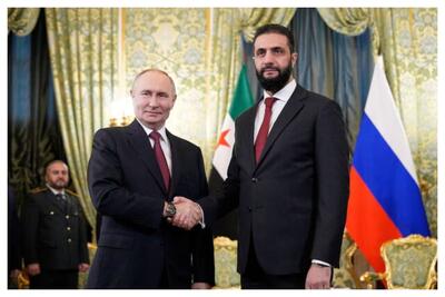  وال استریت ژورنال: روسیه برای نخستین بار از زمان سقوط حکومت اسد، کمک‌ها و تجهیزات لجستیکی خود را به پایگاه هوایی حمیمیم در سواحل سوریه ارسال کرده