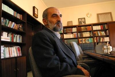  شریعتمداری از تمام سگ‌های جهان پوزش خواست / رژیم صهیونیستی سگ ‌هاری است که قلاده آن در دست آمریکاست