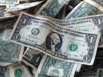  تضعیف دلار تا پایان ۲۰۲۶ پیش‌بینی شد
