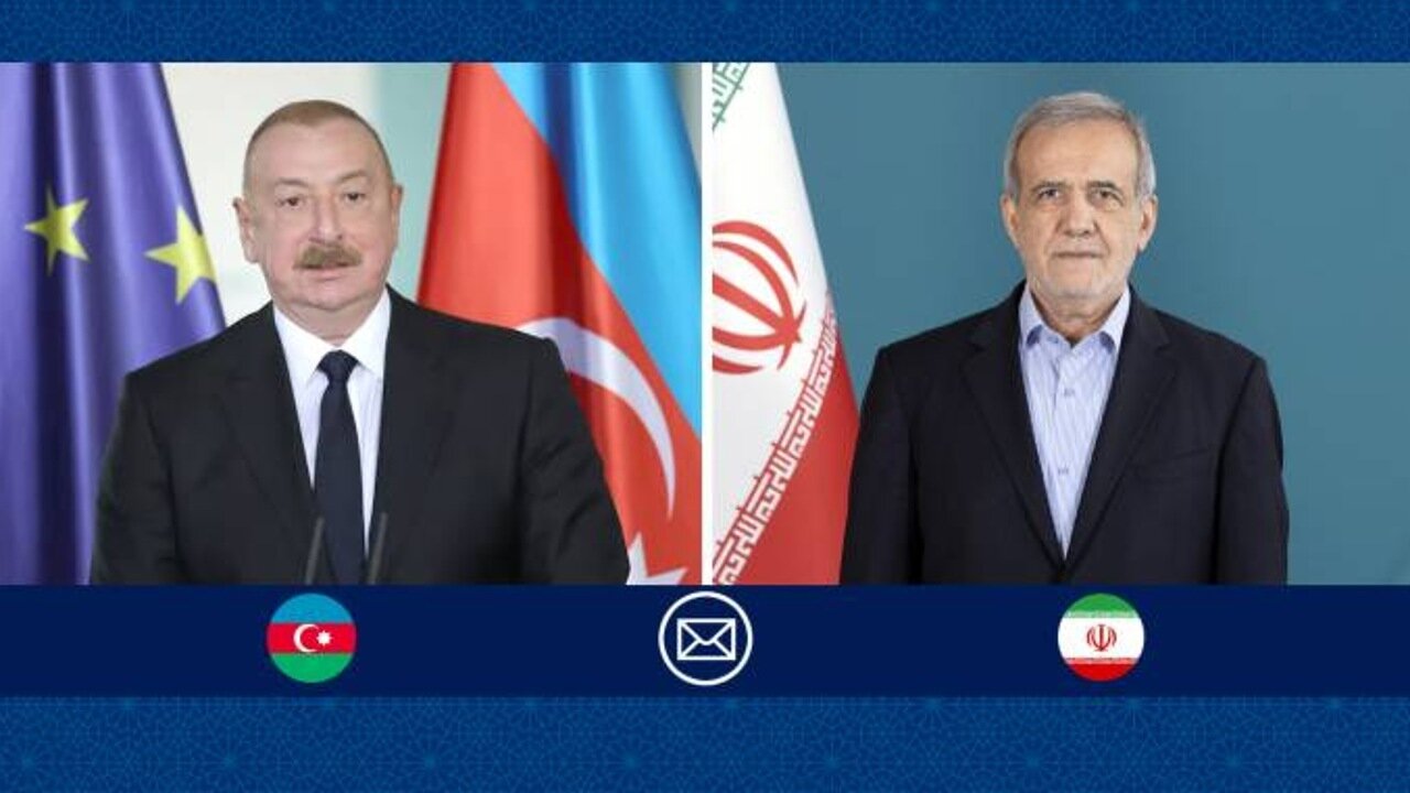 رئیس جمهور روز ملی جمهوری آذربایجان را به الهام علی‌اف تبریک گفت